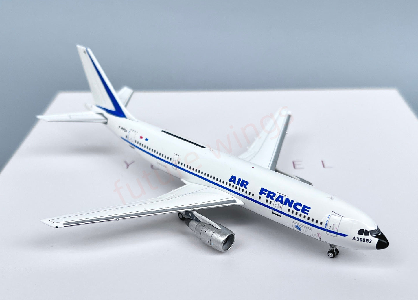 1:400 Yu Model YU30002 Air France A300B2 F-BVGA Aircraft Model+Free Tractor