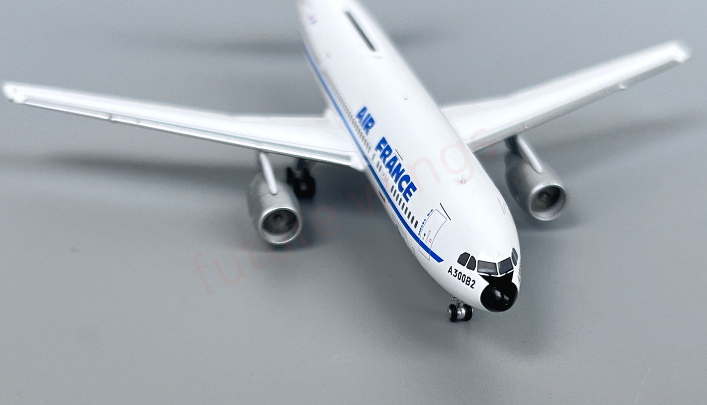 1:400 Yu Model YU30002 Air France A300B2 F-BVGA Aircraft Model+Free Tractor