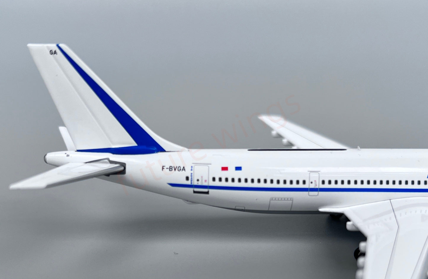 1:400 Yu Model YU30002 Air France A300B2 F-BVGA Aircraft Model+Free Tractor