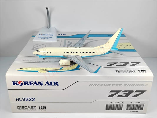 1:200 JC Wings EW2737009 Korean Air B737-700 HL8222 Diecast Aircraft Model