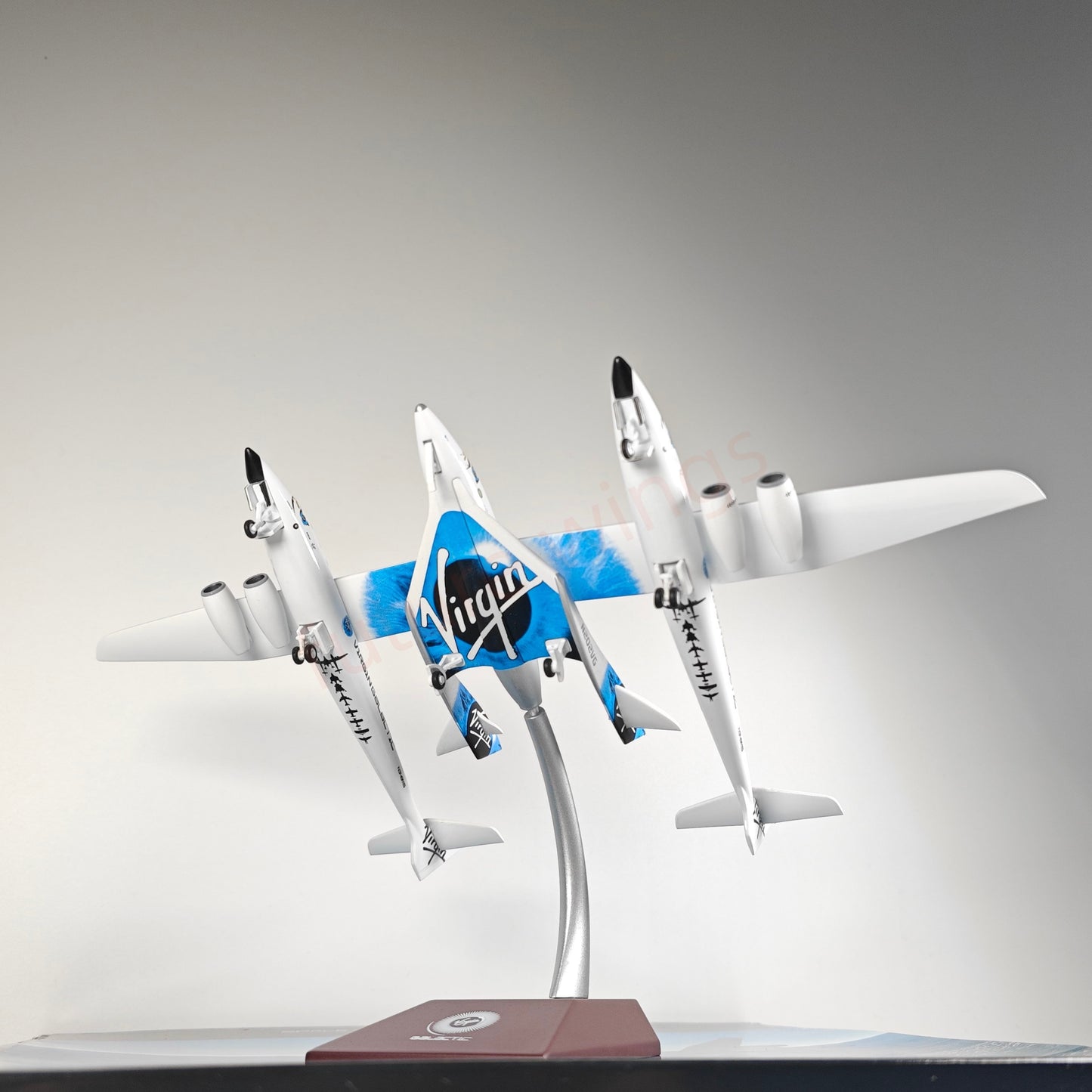 1:200 JC Wings VG2001 VG2002 Virgin Galactic Spaceship N348MS Diecast Aircraft Model