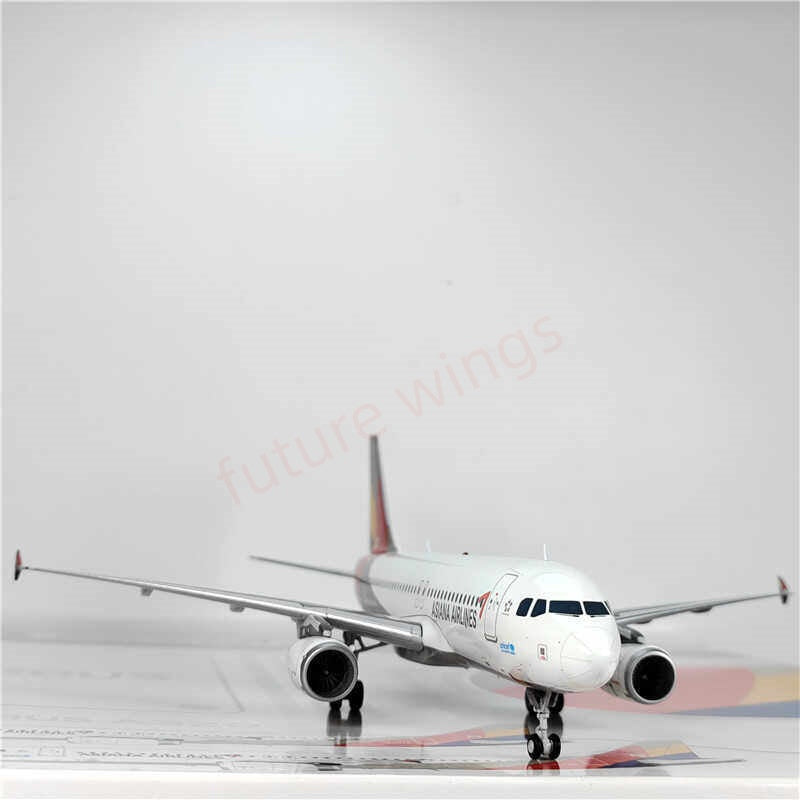 1:200 JC Wings LH2418 Asiana A320 HL7772 Diecast Aircraft Model