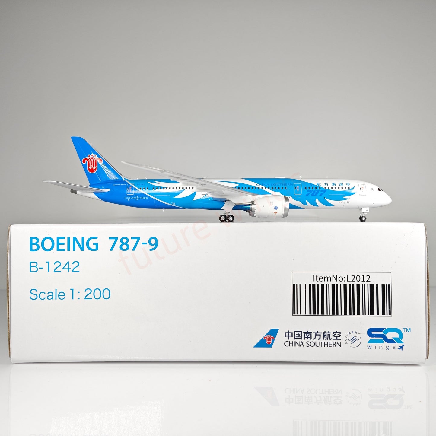 1:200 SQ Wings China Southern Airlines B787-9  B-1242 Diecast Aircraft Model