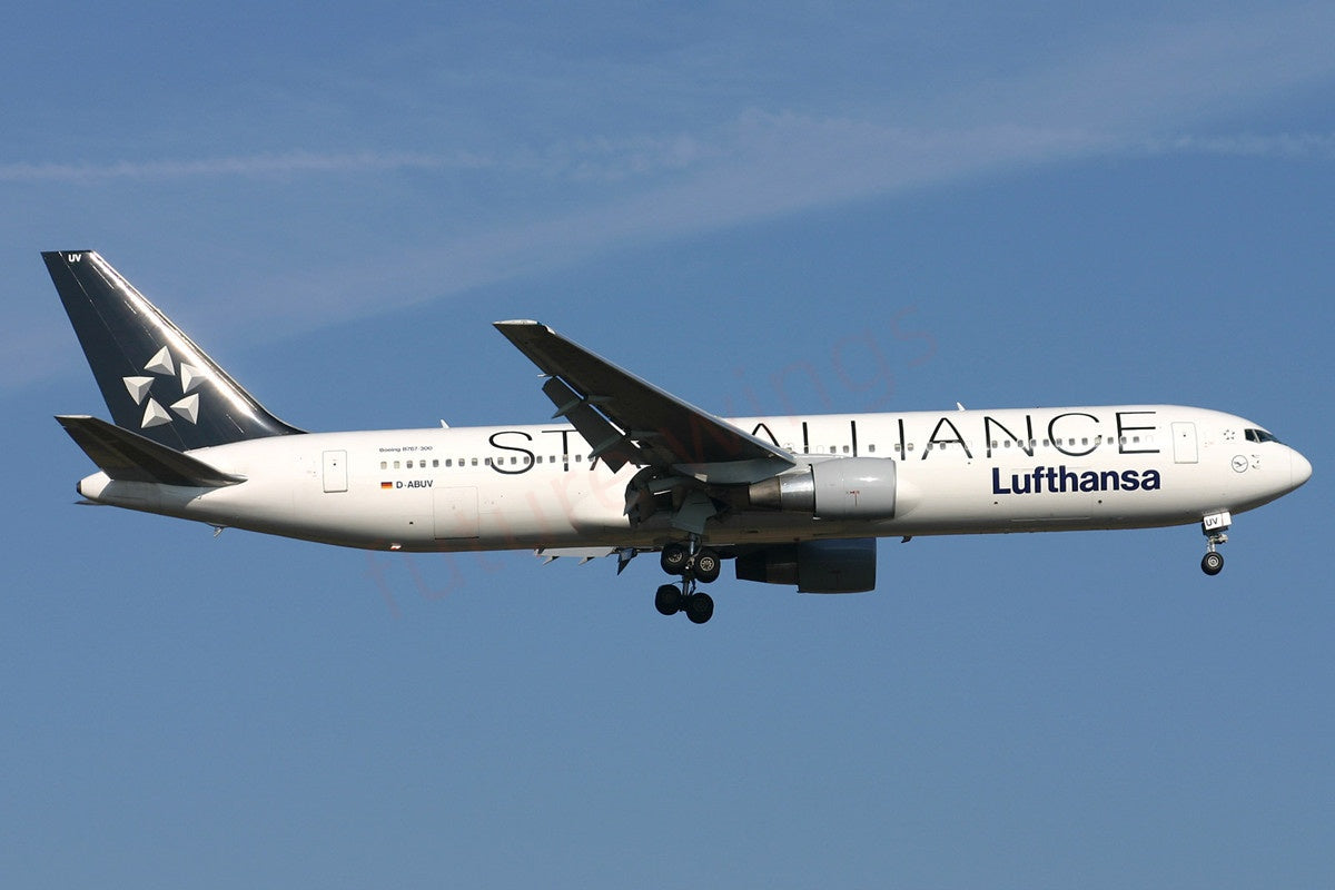1:400 Geministar Lufthansa Airlines B767-300ER D-ABUV “STAR ALLIANCE”Aircraft Model+Free Tractor