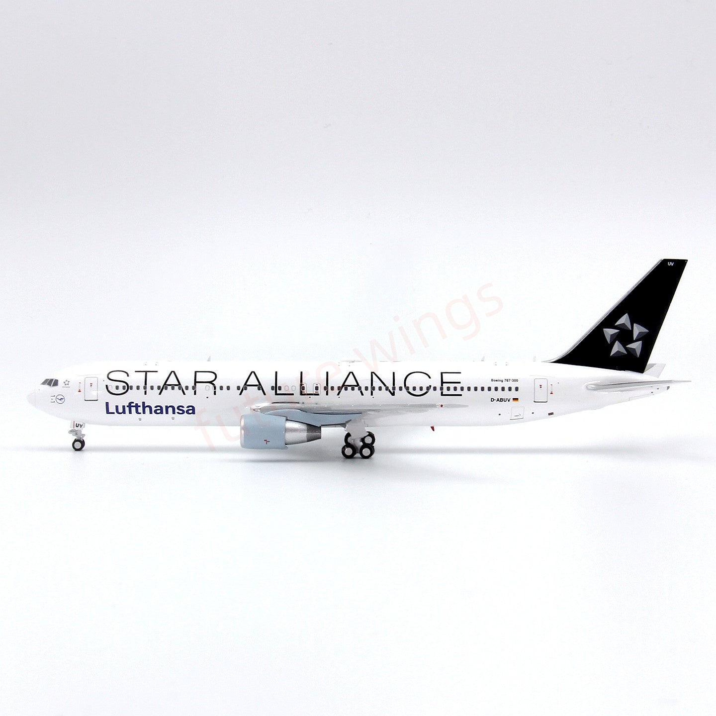 1:400 Geministar Lufthansa Airlines B767-300ER D-ABUV “STAR ALLIANCE”Aircraft Model+Free Tractor