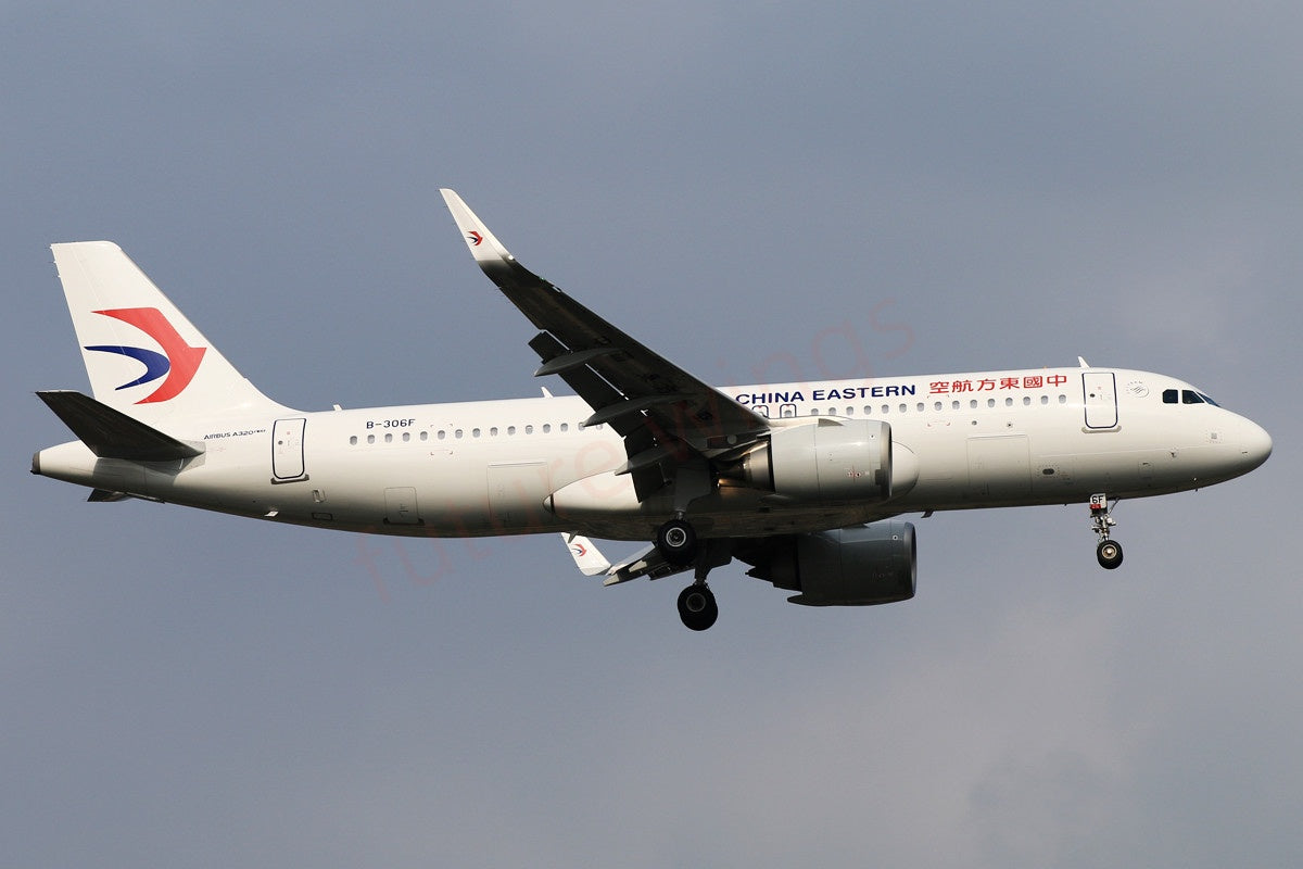 1:400 Geministar China Eastern Airlines A320neo B-306F Aircraft Model+Free Tractor