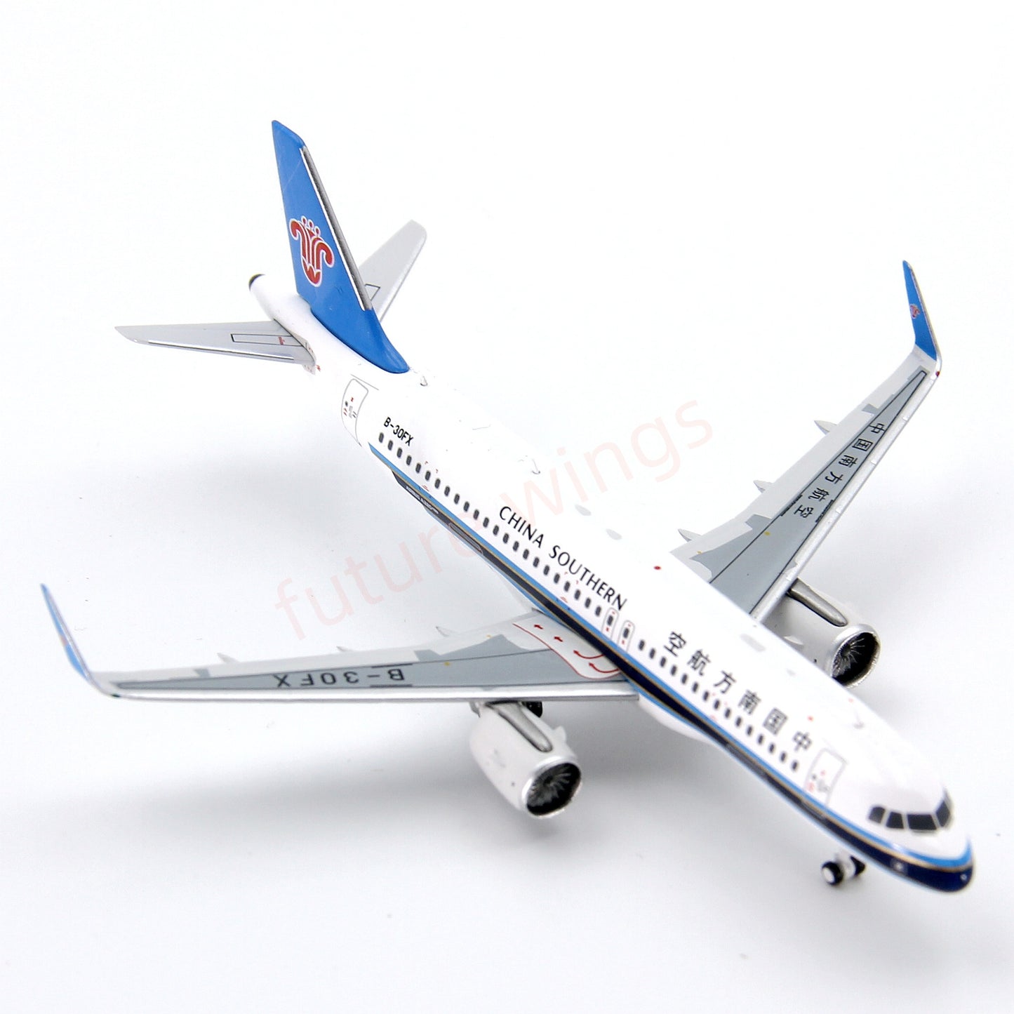 1:400 Geministar China Southern Airlines A320neo B-30FX Aircraft Model+Free Tractor