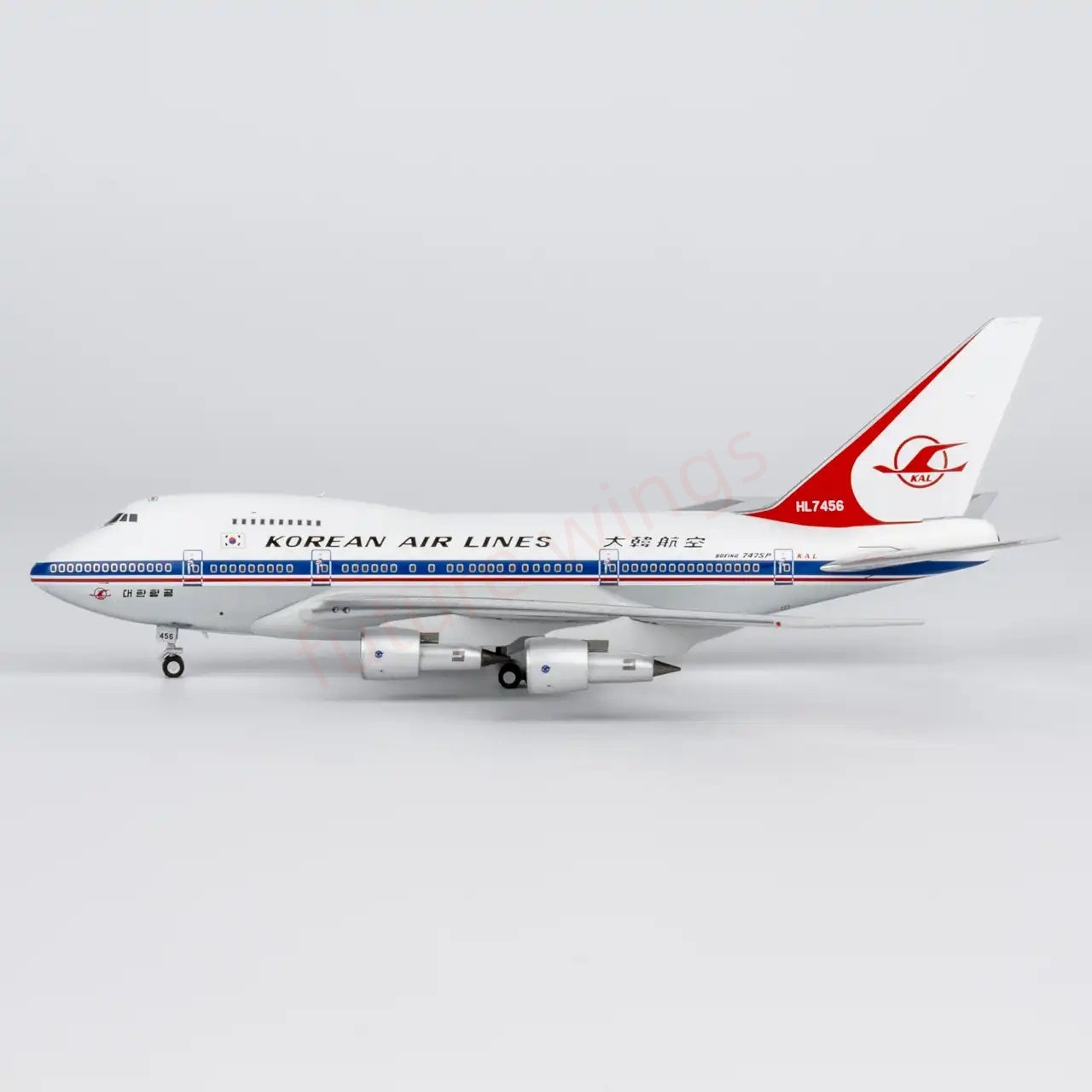 1:400 NG Models NG07043 Korean Airlines B747SP HL7456 Aircraft Model+Free Tractor