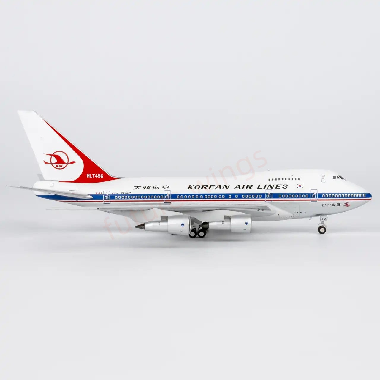 1:400 NG Models NG07043 Korean Airlines B747SP HL7456 Aircraft Model+Free Tractor