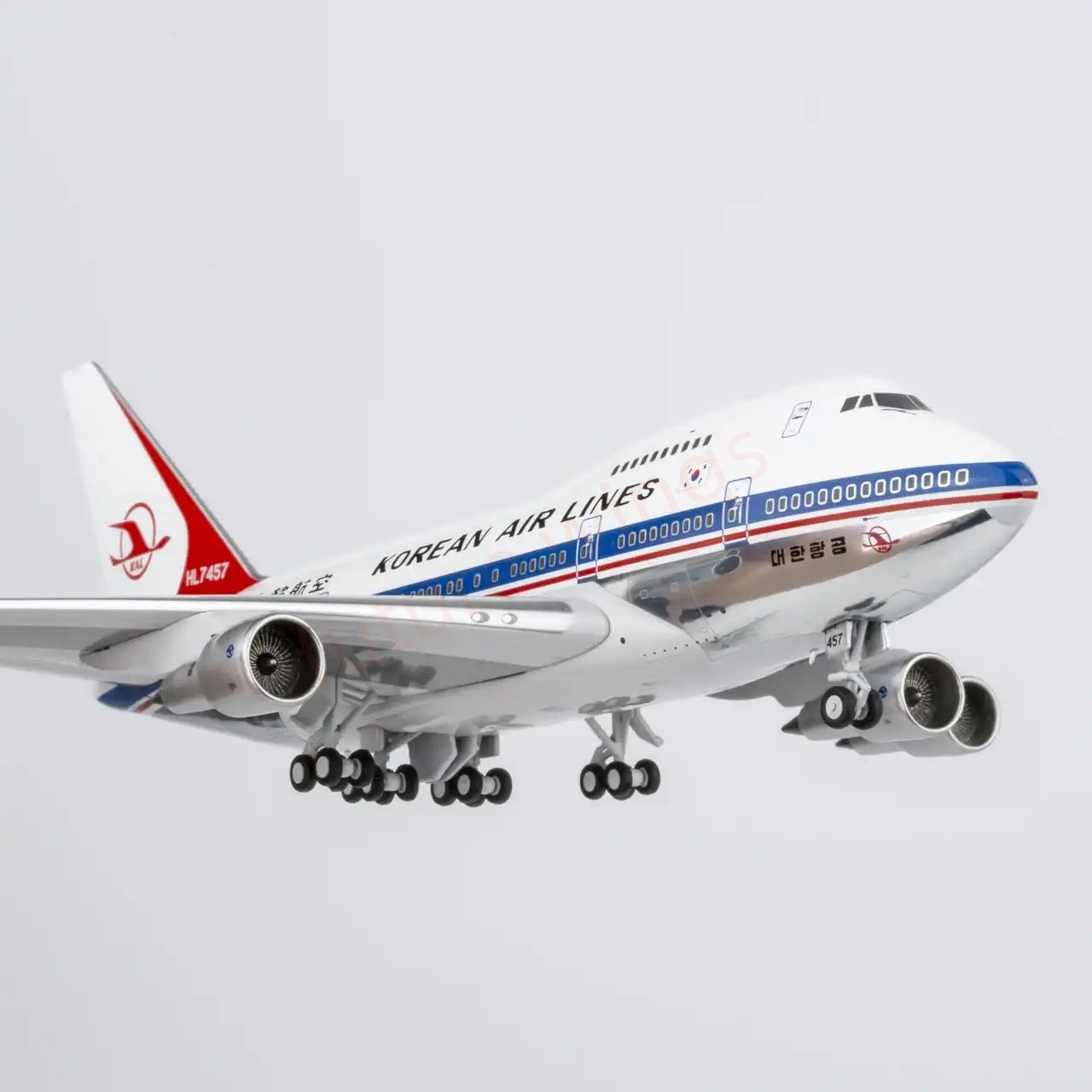 1:400 NG Models NG07044 Korean Airlines B747SP HL7457 Aircraft Model+Free Tractor