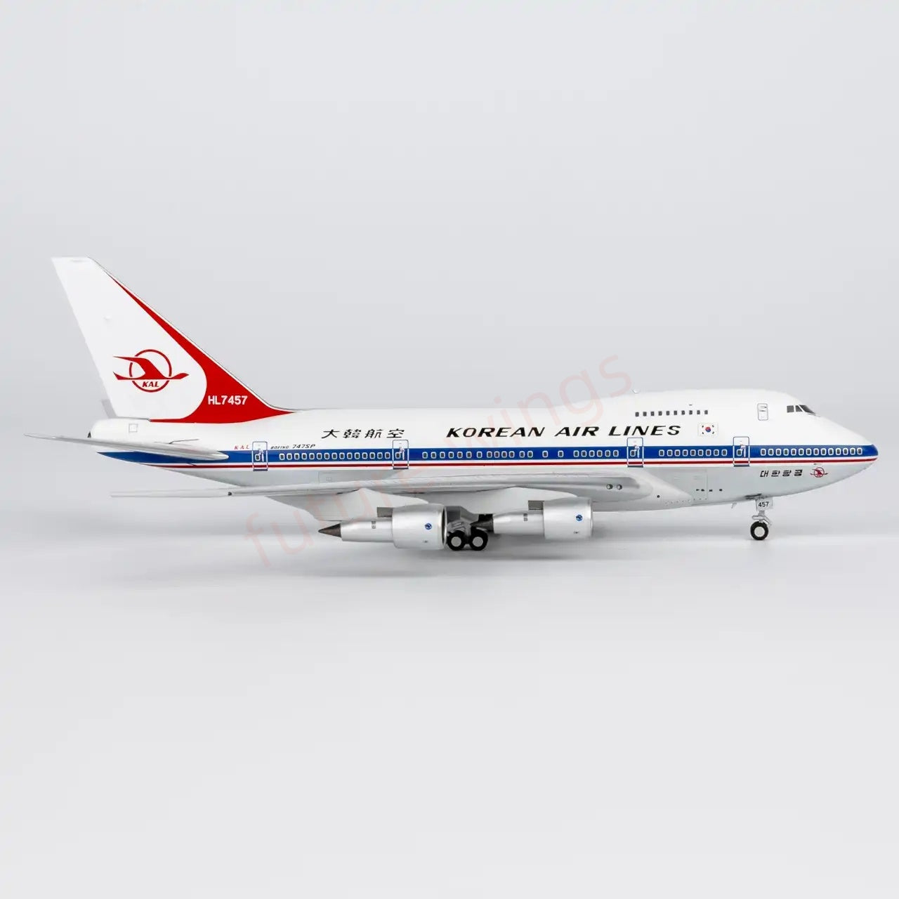 1:400 NG Models NG07044 Korean Airlines B747SP HL7457 Aircraft Model+Free Tractor