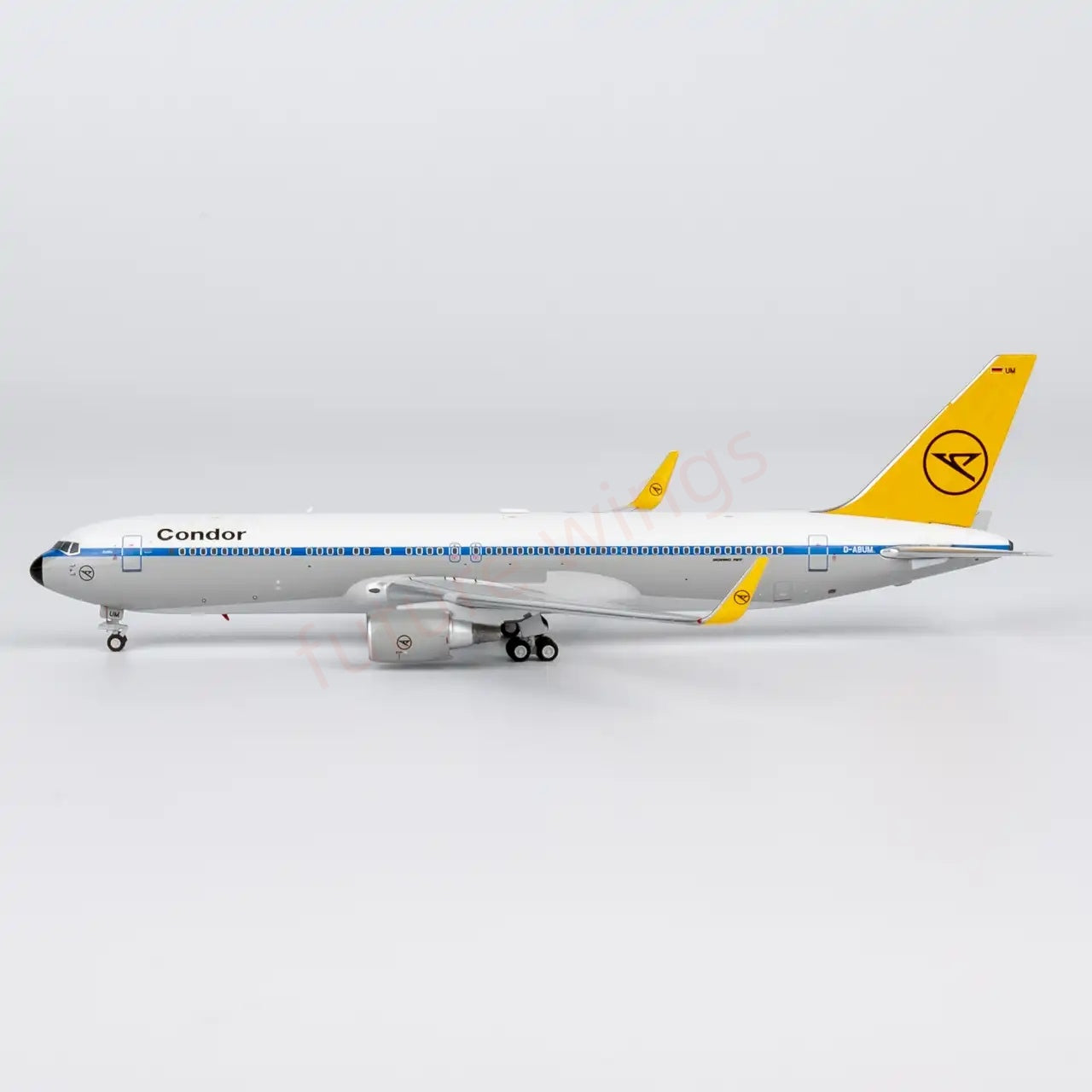 1:400 NG Models NG17008 Condor B767-300ER D-ABUM Aircraft Model+Free Tractor