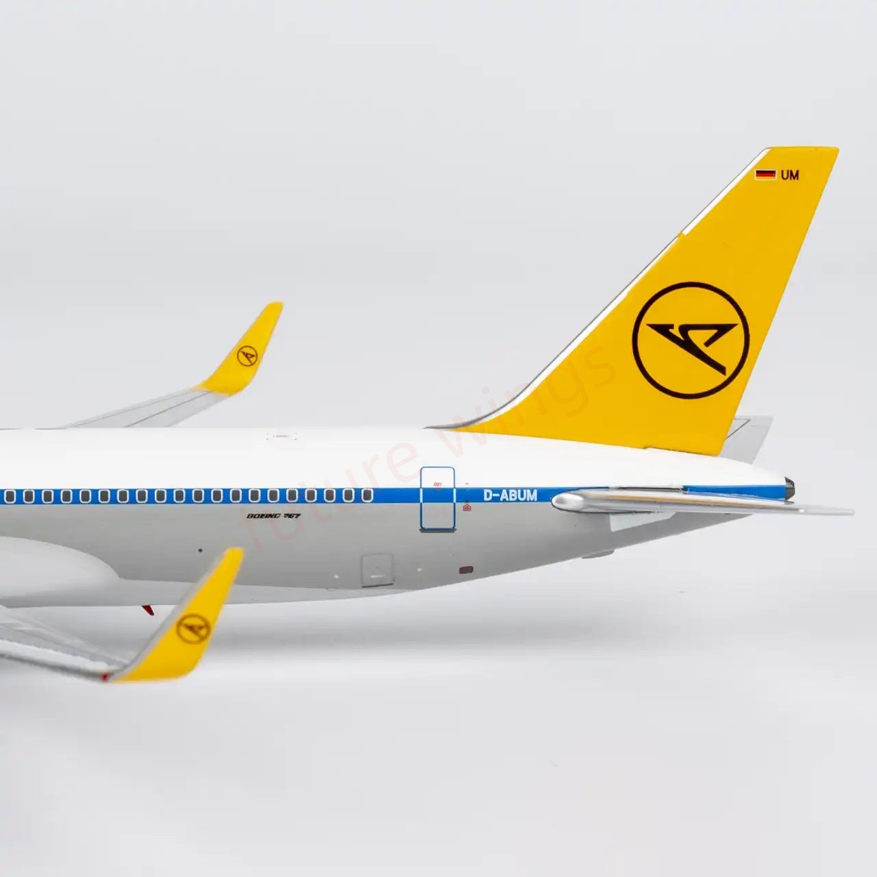 1:400 NG Models NG17009 Condor B767-300ER D-ABUM Aircraft Model+Free Tractor