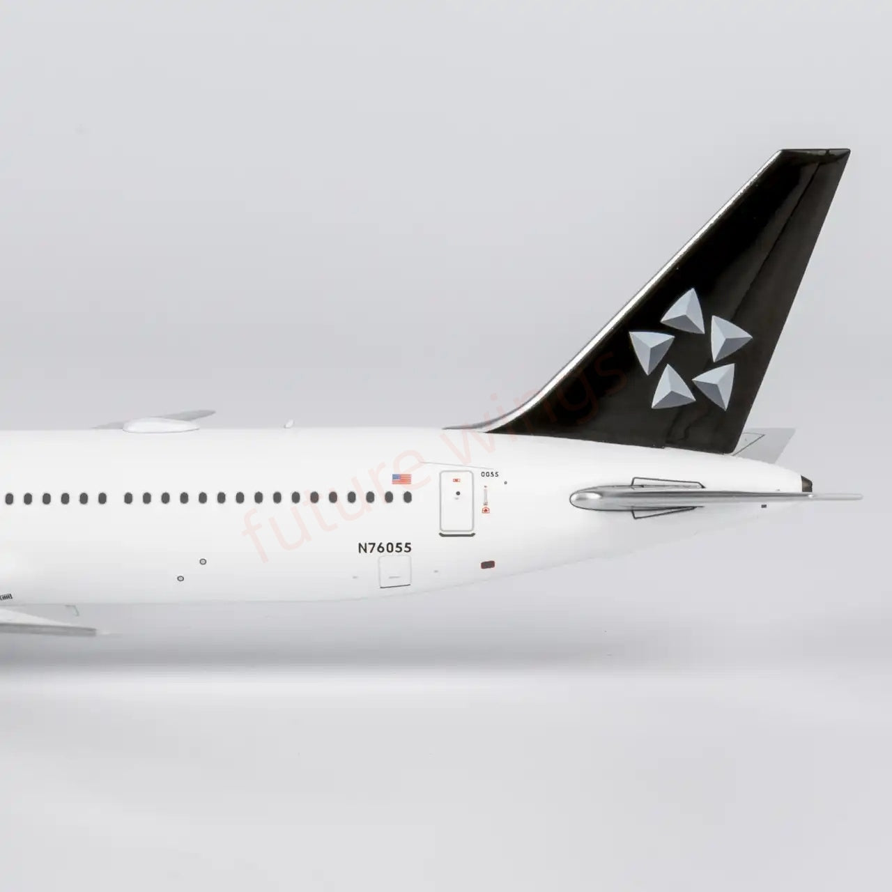 1:400 NG Models NG18002 United Airlines B767-400ER N76055 Aircraft Model+Free Tractor