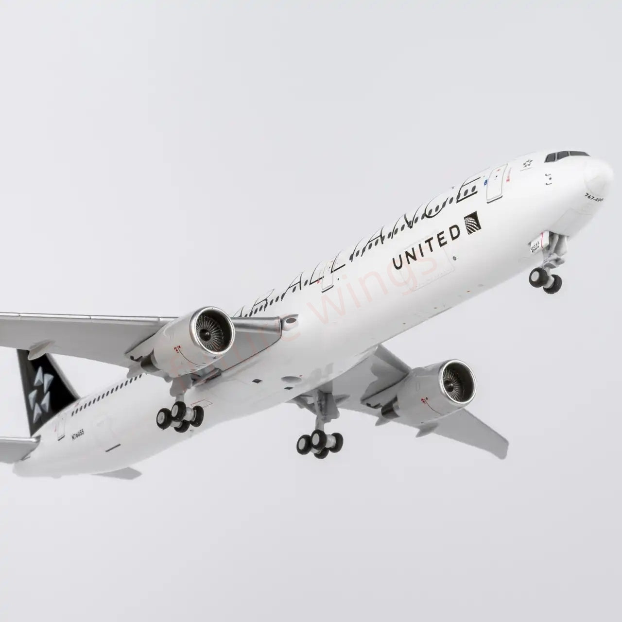 1:400 NG Models NG18002 United Airlines B767-400ER N76055 Aircraft Model+Free Tractor