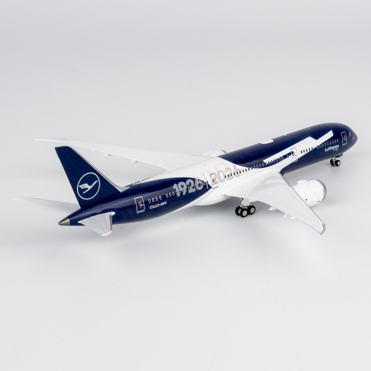 1:400 NG Models NG55153 Lufthansa B787-9 D-ABPU “100years”Aircraft Model+Free Tractor