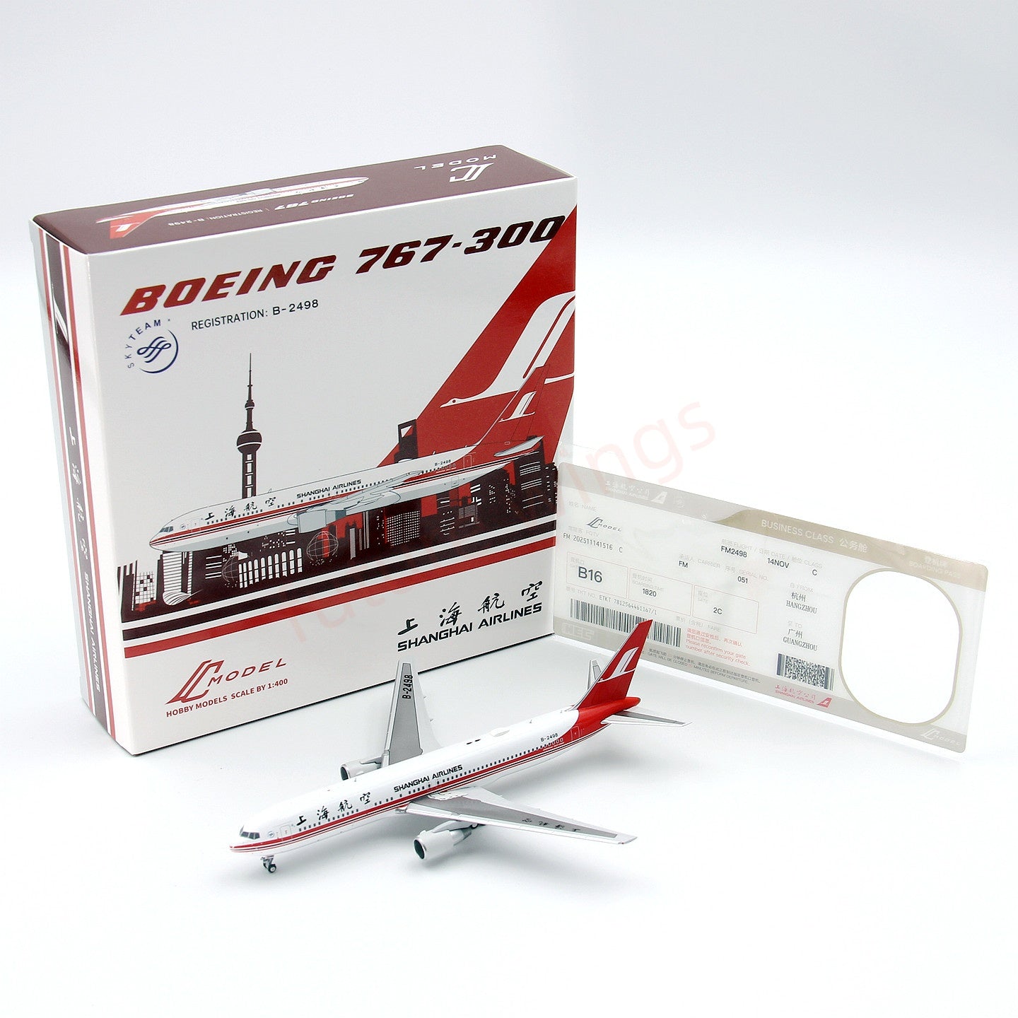 1:400 C Model Shanghai Airlines B767-300ER B-2498 Aircraft Model+Free Tractor