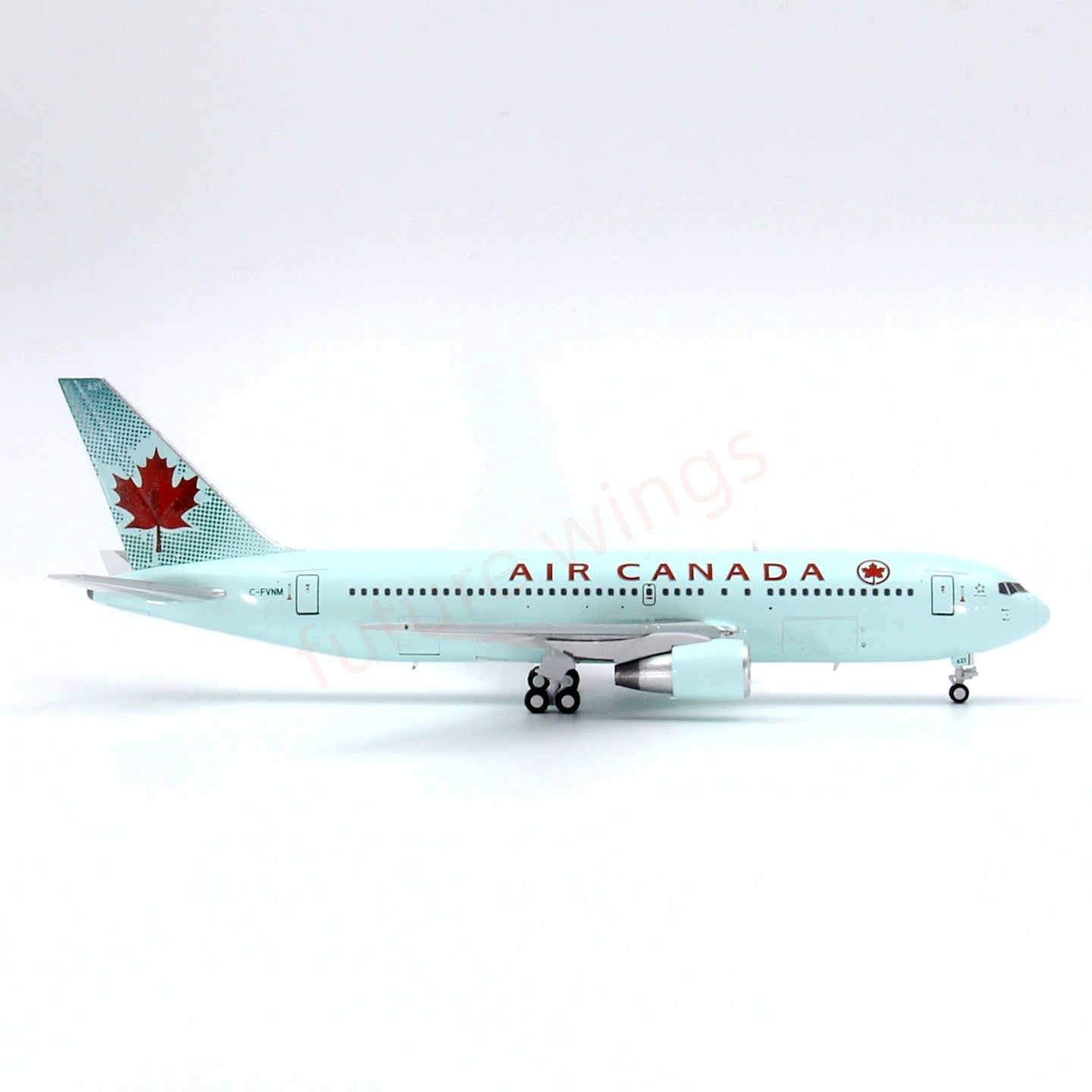 1:400 C Model Air Canada B767-300 C-FVNM Aircraft Model+Free Tractor