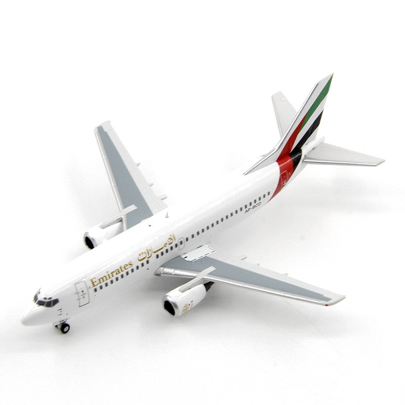 1:400 C Model Emirates Airways B737-300 AP-BCD Aircraft Model+Free Tractor