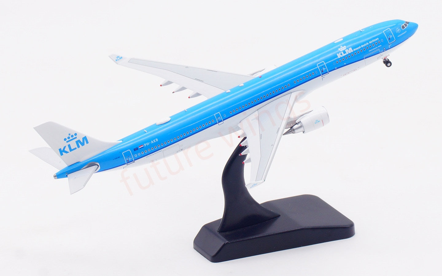 1:400 Aviation400 KLM A330-300 PH-AKB Aircraft Model Free Tractor+Stand