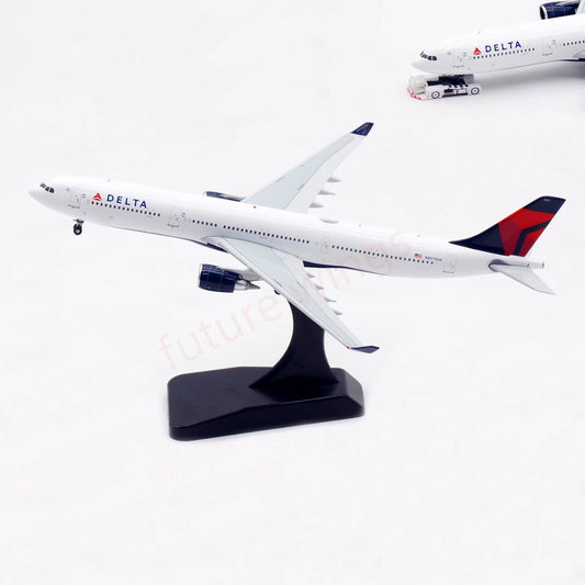 1:400 Aviation400 Delta Airlines A330-300 N831NW Aircraft Model Free Tractor+Stand