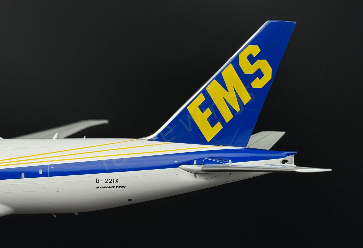 1:200 KJ Models(InFlight200) China Postal Airlines EMS B777F B-221X Diecast Aircraft Model