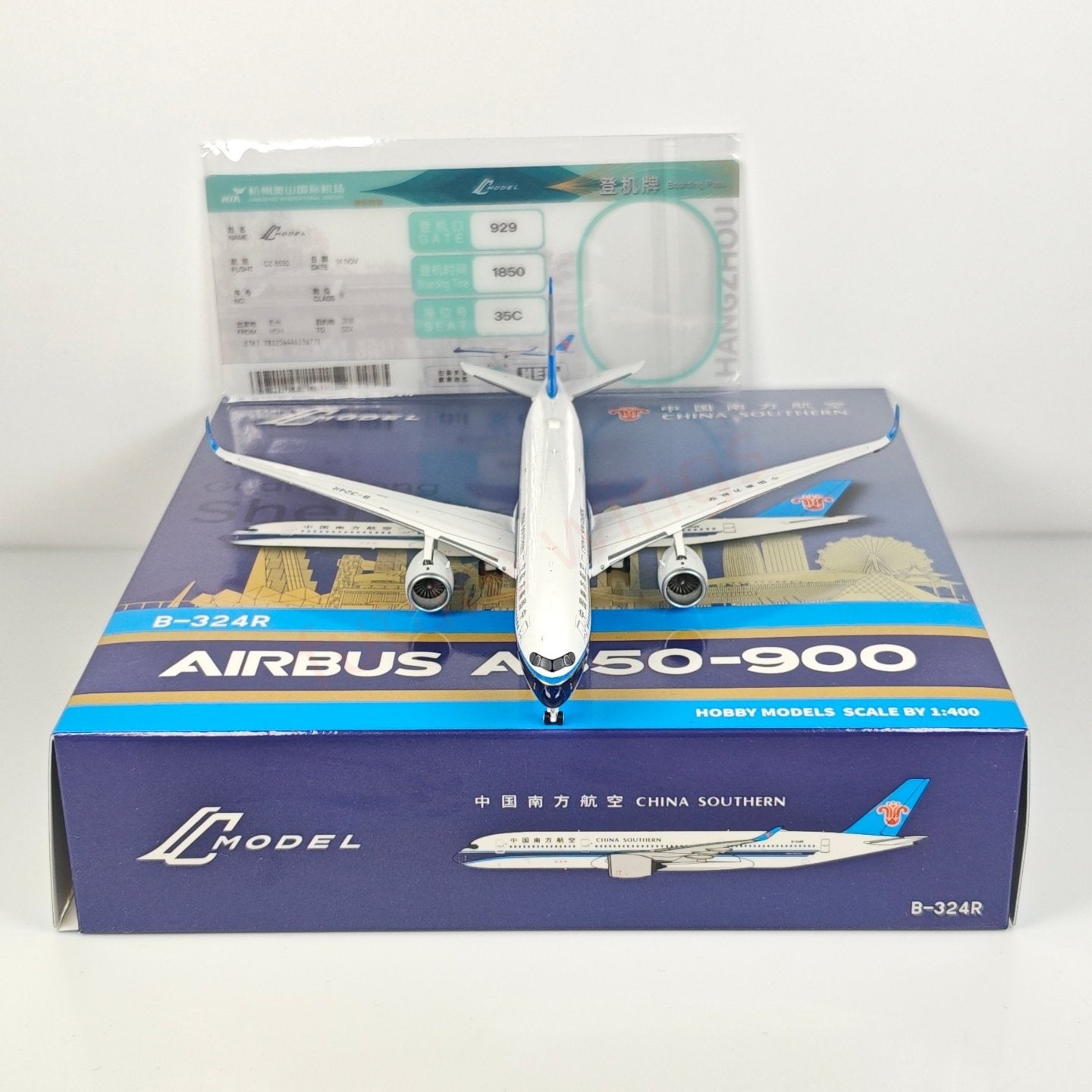 1:400 C Model China Southern Airlines A350-900 B-324R Aircraft Model+Free Tractor