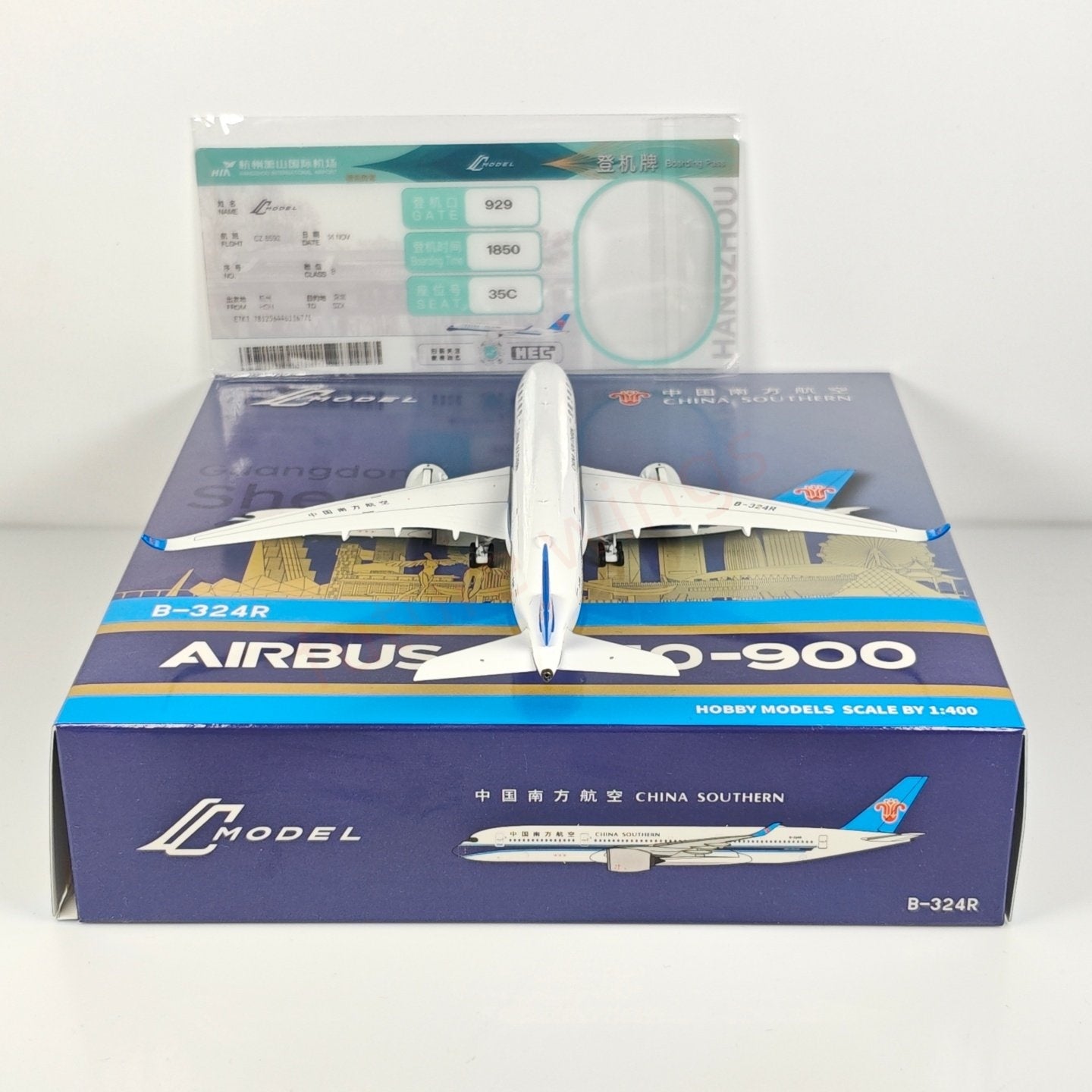 1:400 C Model China Southern Airlines A350-900 B-324R Aircraft Model+Free Tractor
