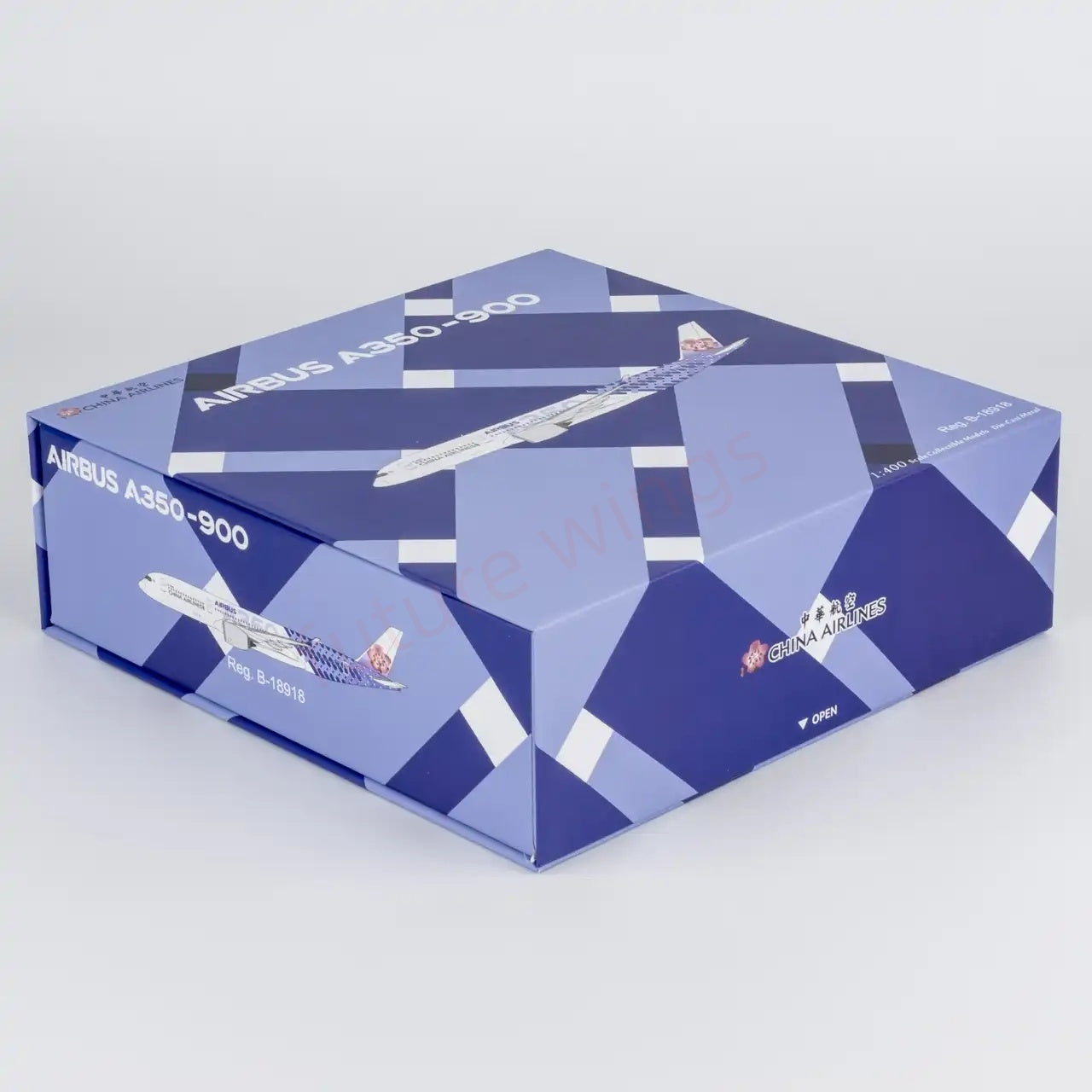 1:400 NG Models NG39101 China Airlines A350-900 B-18918 "Luxury Package"Aircraft Model+Free Tractor