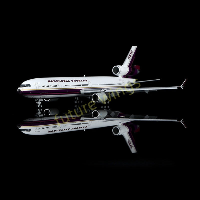 1:400 YY Wings McDonnell Douglas MD-11 N211MD Aircraft Model+Free Tractor