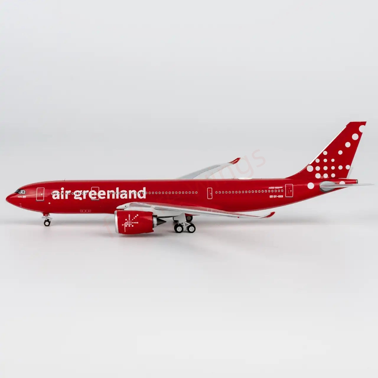 1:400 NG Models NG67004 Air Greenland A330-800neo OY-GKN Aircraft Model+Free Tractor