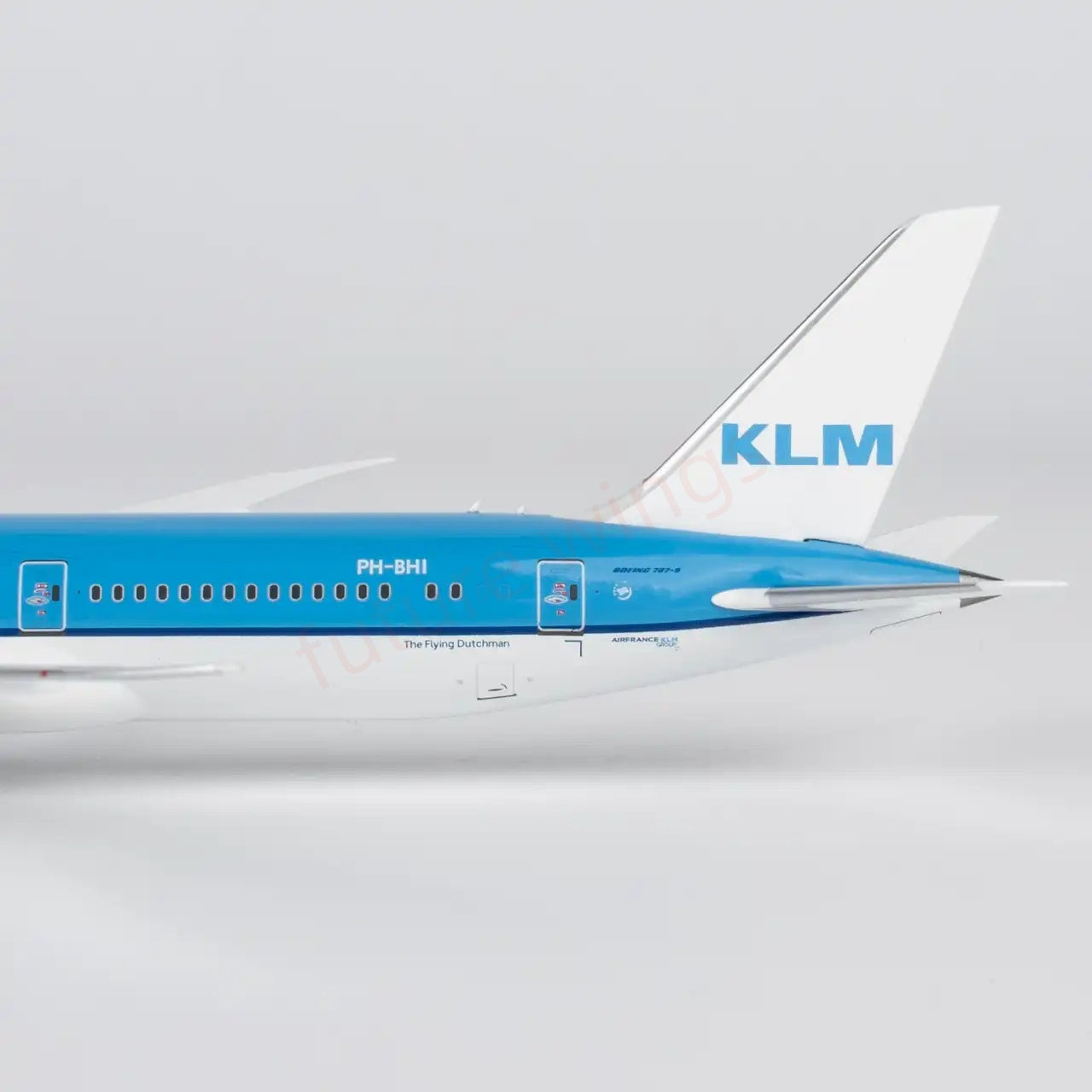 1:400 NG Models NG55150 KLM B787-9 PH-BHI Aircraft Model+Free Tractor