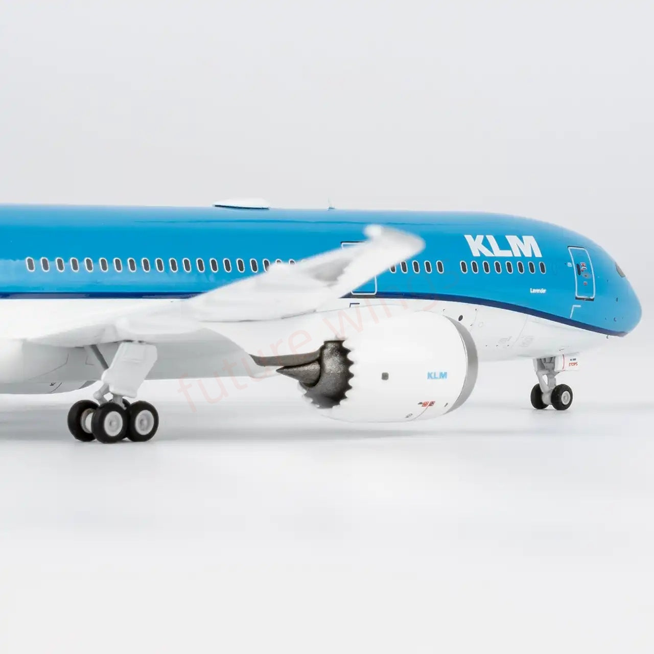 1:400 NG Models NG55150 KLM B787-9 PH-BHI Aircraft Model+Free Tractor