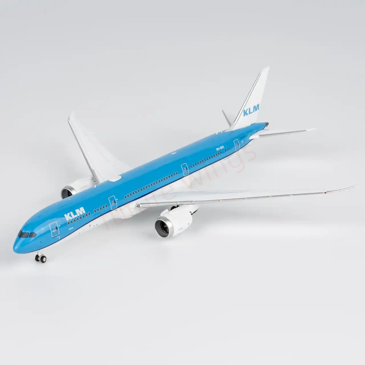 1:400 NG Models NG55150 KLM B787-9 PH-BHI Aircraft Model+Free Tractor
