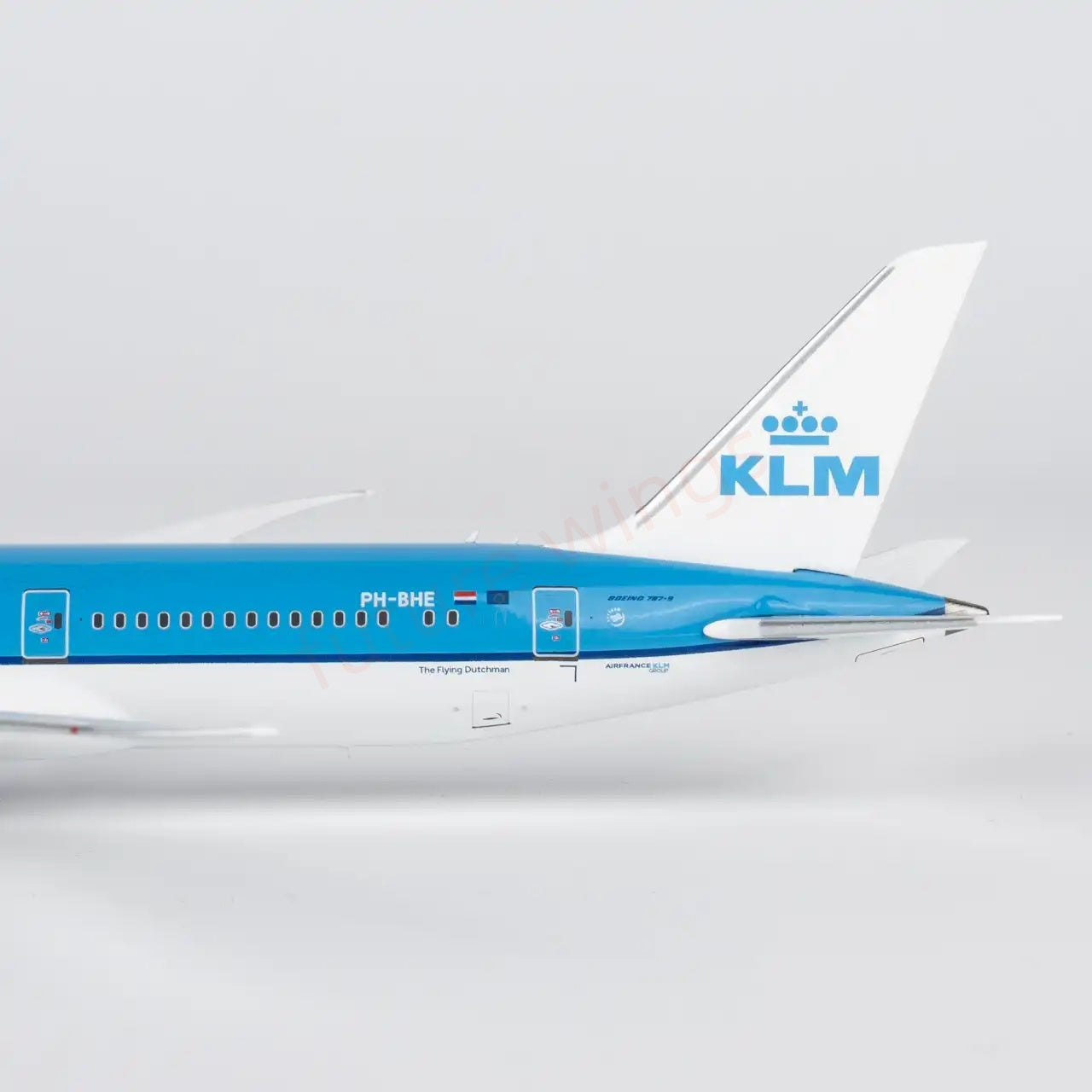 1:400 NG Models NG55149 KLM B787-9 PH-BHE Aircraft Model+Free Tractor