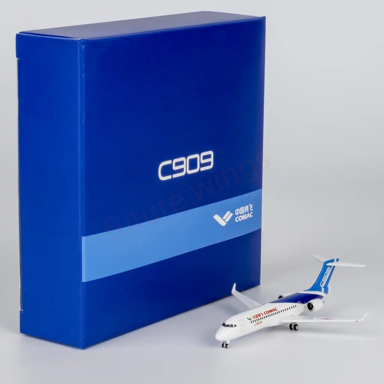 1:400 NG Models NG87122 COMAC C909 Aircraft Model+Free Tractor