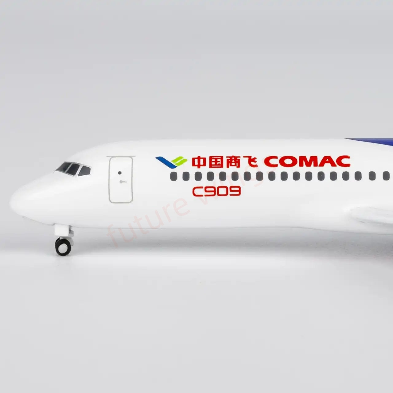 1:400 NG Models NG87122 COMAC C909 Aircraft Model+Free Tractor