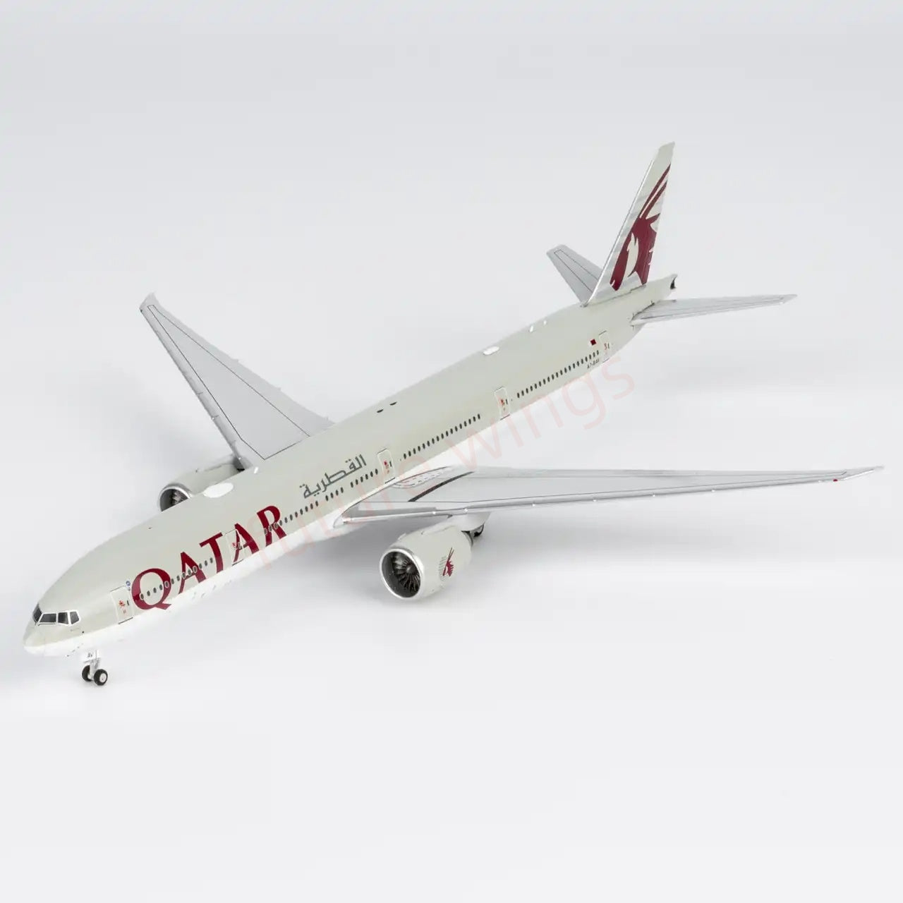 1:400 NG Models NG73083 Qatar Airways B777-300ER A7-BAV Aircraft Model+Free Tractor