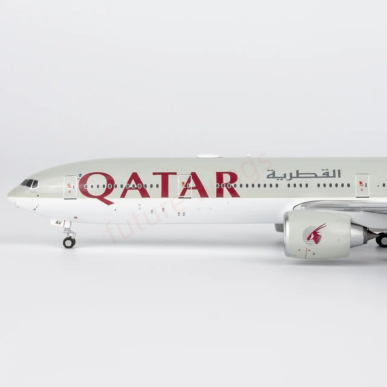 1:400 NG Models NG73083 Qatar Airways B777-300ER A7-BAV Aircraft Model+Free Tractor