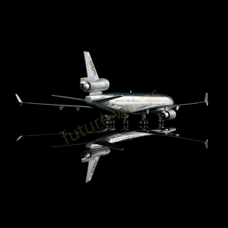 1:400 YY Wings McDonnell Douglas MD-11 N111MD Aircraft Model+Free Tractor