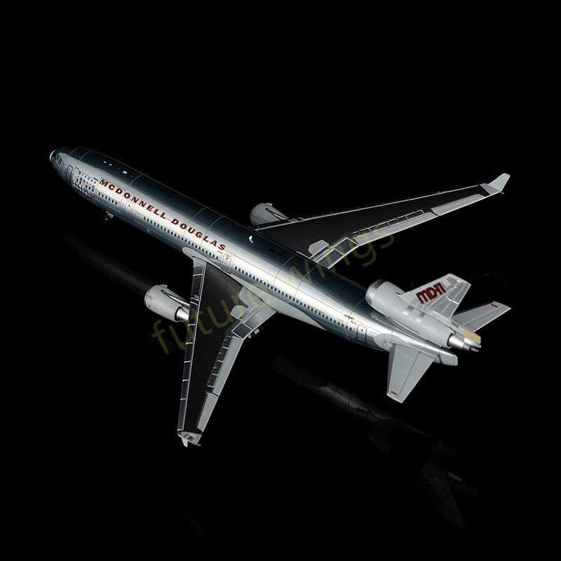 1:400 YY Wings McDonnell Douglas MD-11 N111MD Aircraft Model+Free Tractor