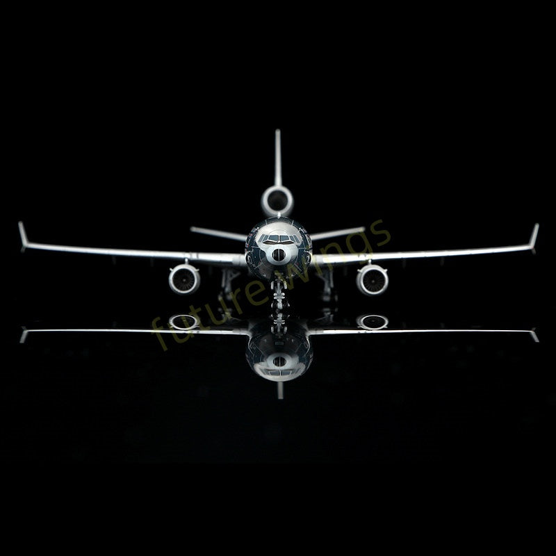 1:400 YY Wings McDonnell Douglas MD-11 N111MD Aircraft Model+Free Tractor