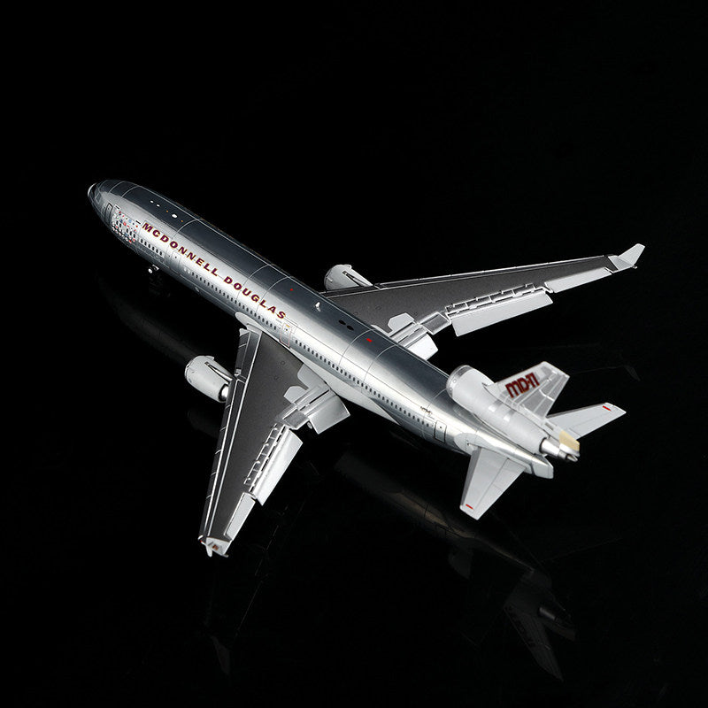 1:400 YY Wings McDonnell Douglas MD-11 N111MD Aircraft Model+Free Tractor
