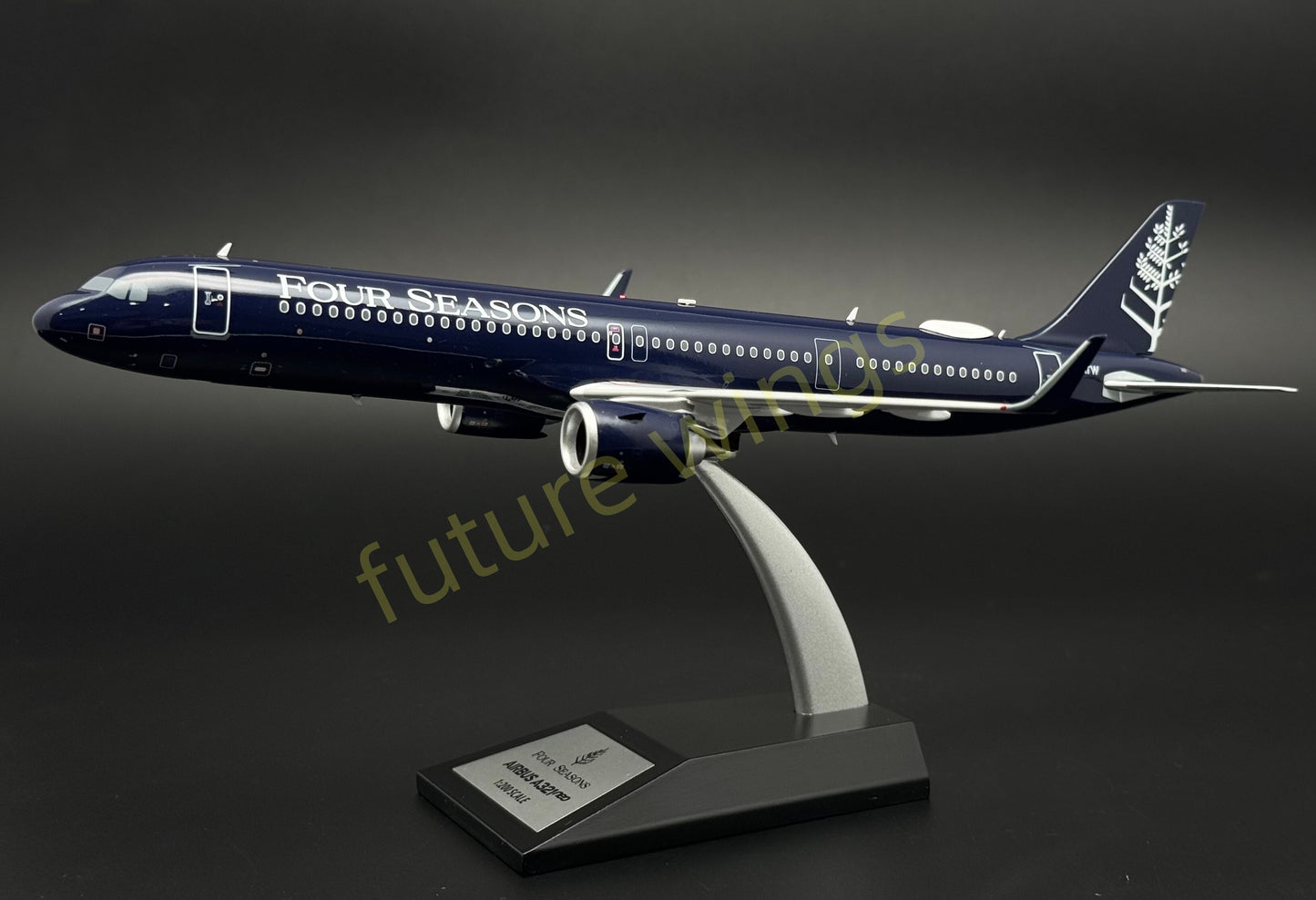 1:200 KJ Models(InFlight200) Four Seasons A321 G-XATW Diecast Aircraft Model