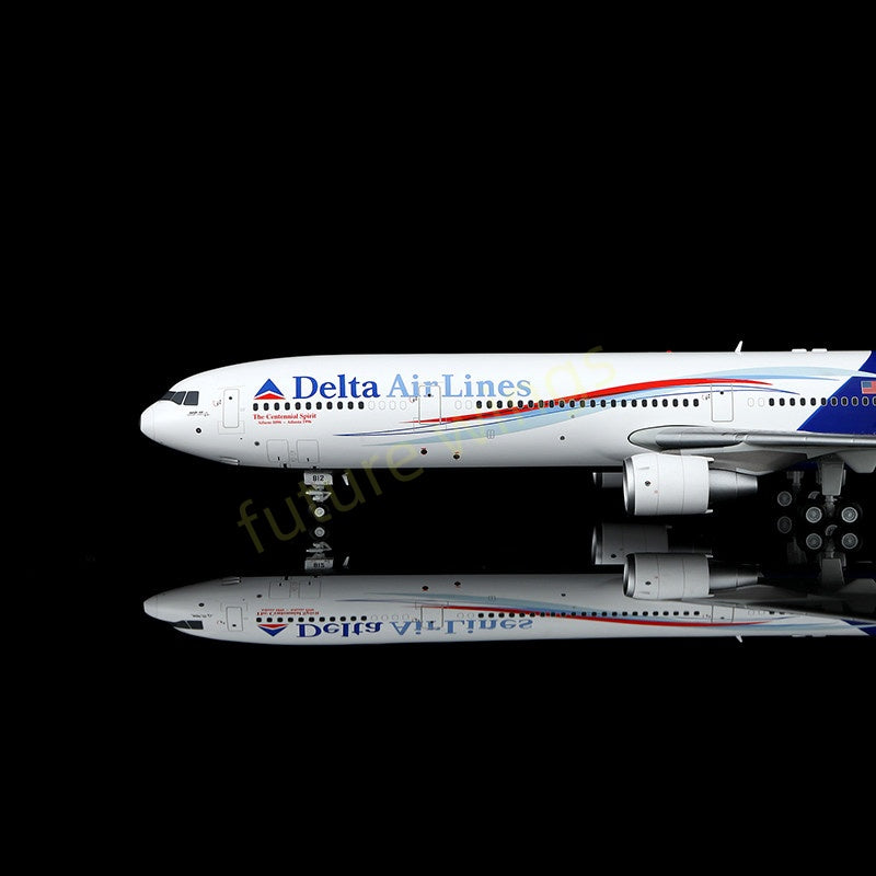 1:200 SQ Wings Delta Airlines Mcdonnell Douglas MD-11 N812DE Diecast Aircraft Model