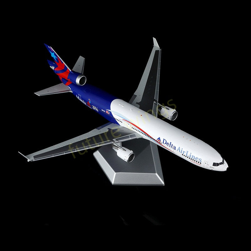 1:200 SQ Wings Delta Airlines Mcdonnell Douglas MD-11 N812DE Diecast Aircraft Model