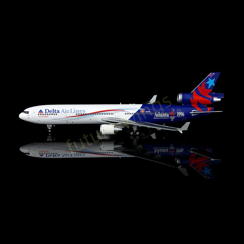 1:200 SQ Wings Delta Airlines Mcdonnell Douglas MD-11 N812DE Diecast Aircraft Model