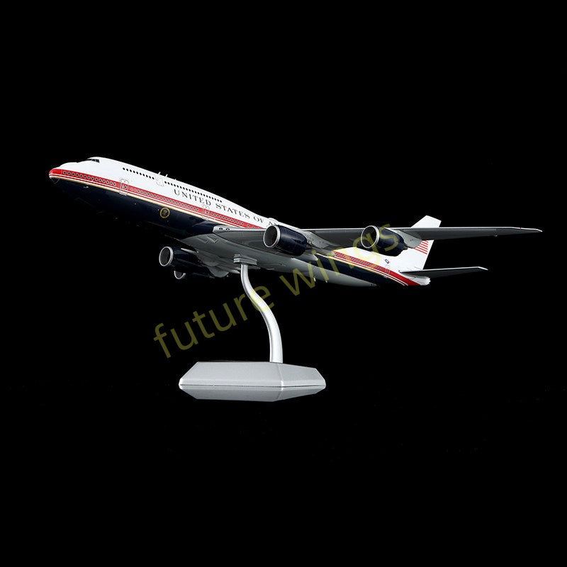1:200 SQ Wings USAF B747-8 30000 "Air Force One" Diecast Aircraft Model