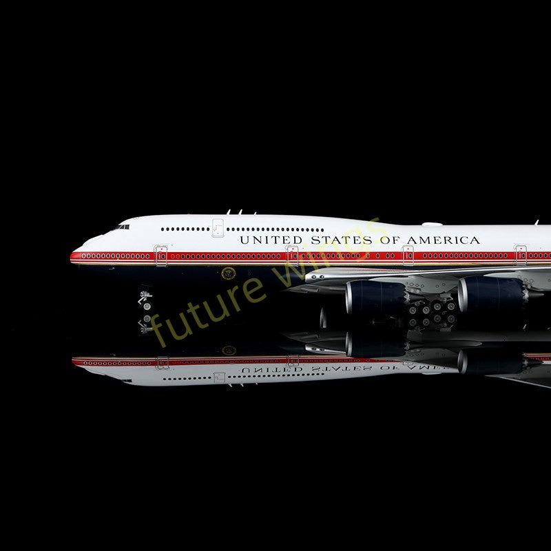 1:200 SQ Wings USAF B747-8 30000 "Air Force One" Diecast Aircraft Model