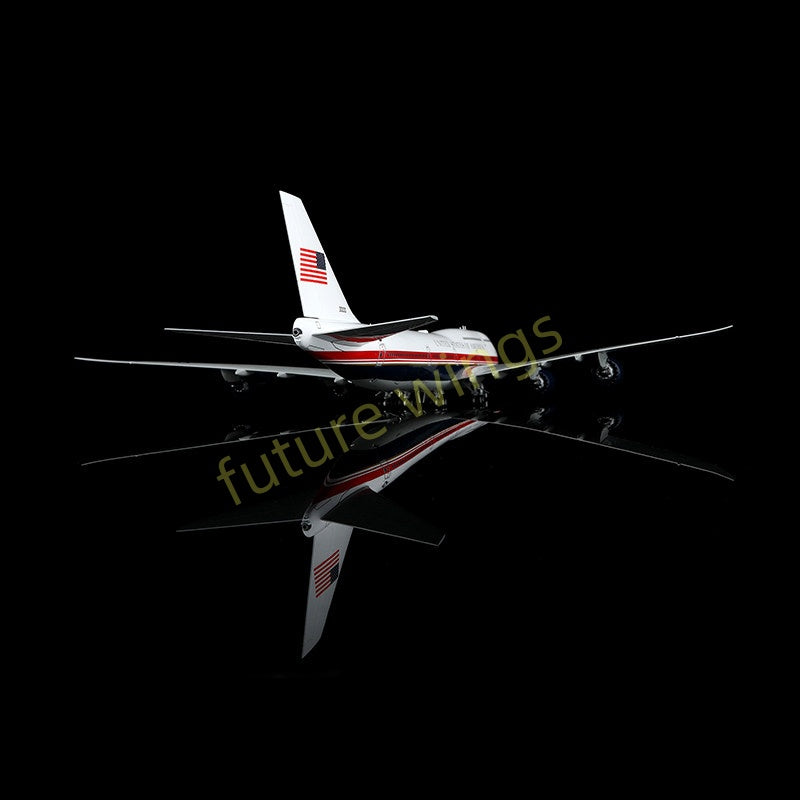 1:200 SQ Wings USAF B747-8 30000 "Air Force One" Diecast Aircraft Model